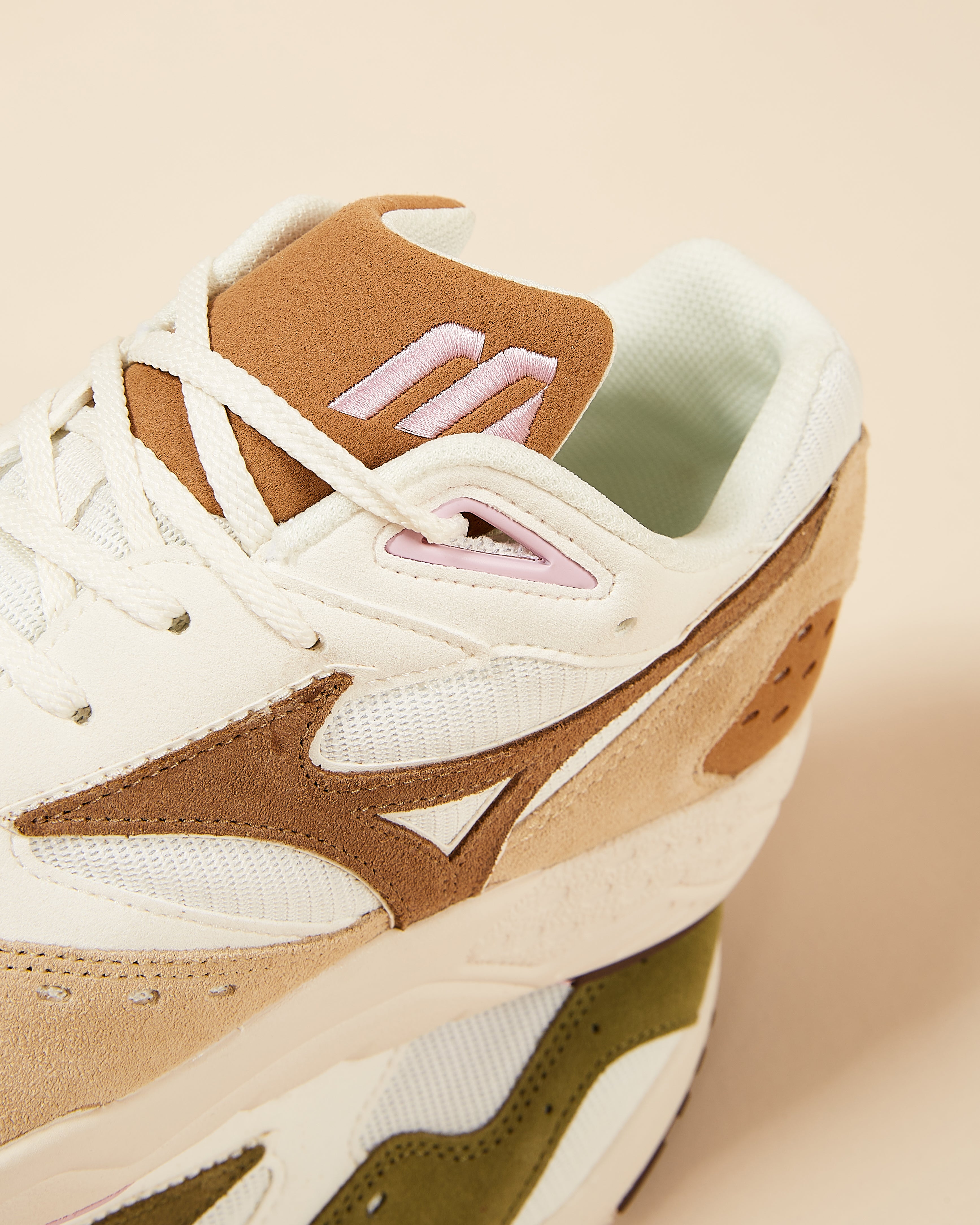 Nouvelle marque en vue, Mizuno!