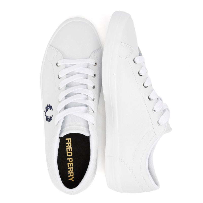 Fred Perry Baseline Baskets Blanches En Cuir Pour Hommes