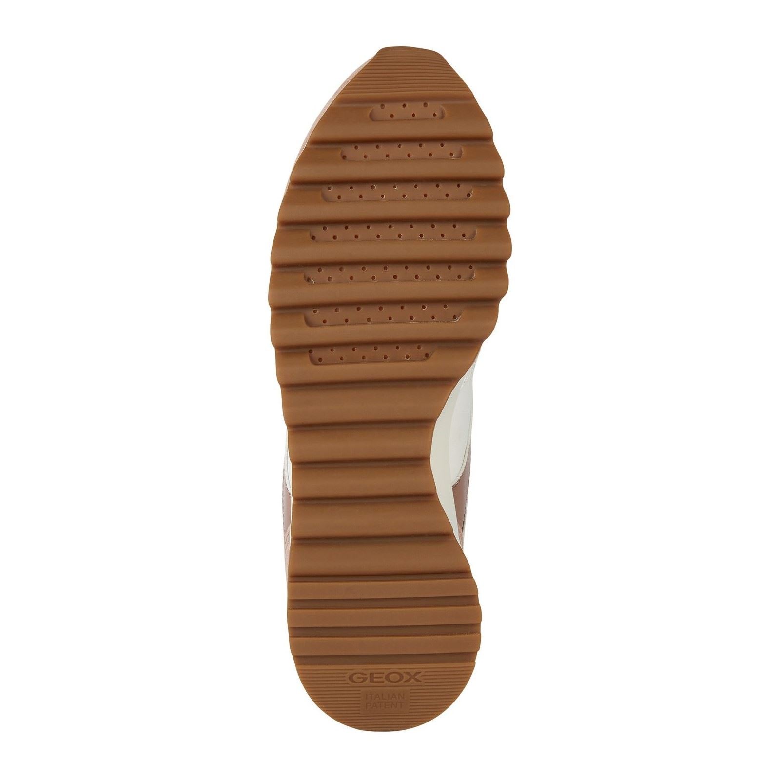 Geox D Tabelya Baskets Pour Femmes De Couleur Nude/Blanc