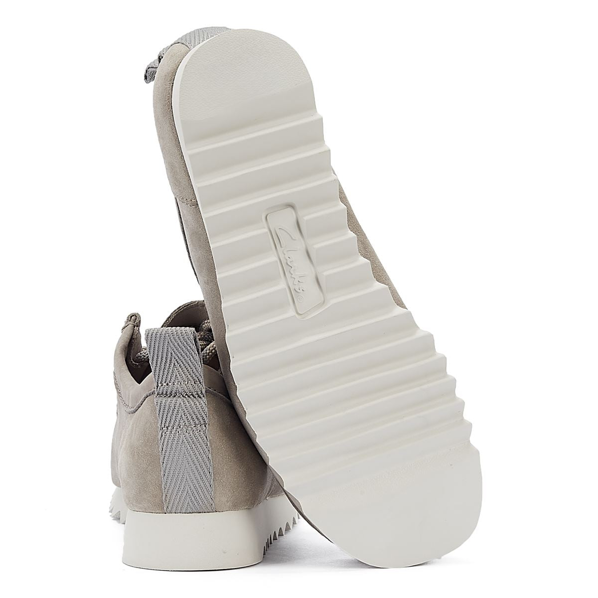 Clarks Main Wallabee FTRE Lo Chaussures À Lacets En Daim Gris Pour Hommes