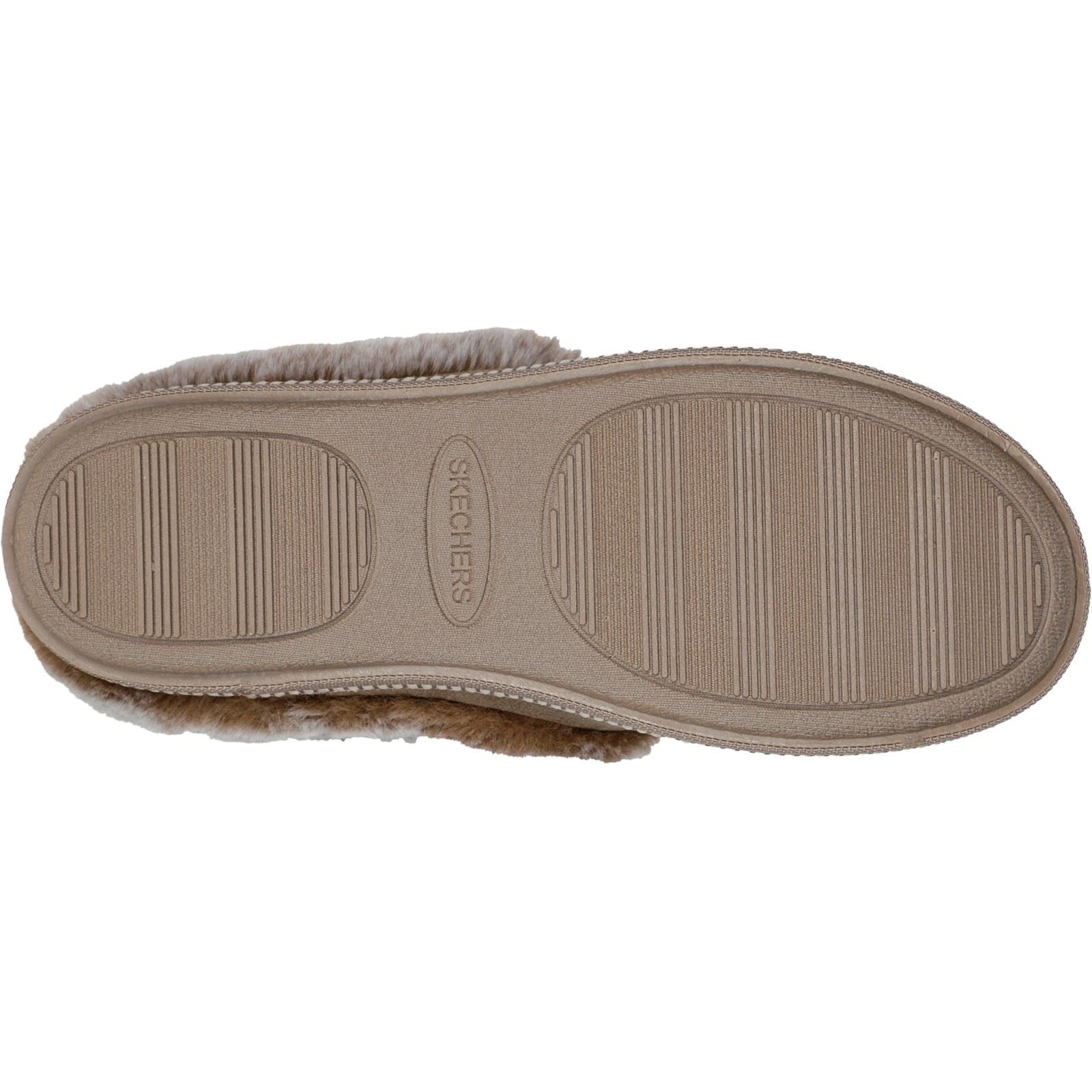 Skechers Cozy Campfire Lovely Life Chaussons Pour Femmes En Synthétique Couleur Taupe