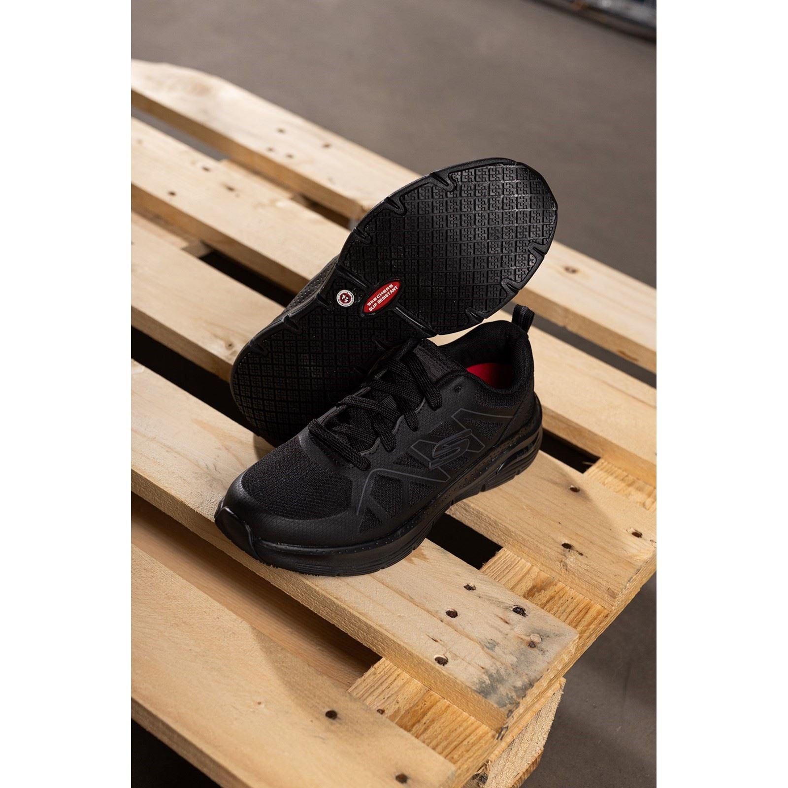 Skechers Workwear Arch Fit SR Axtell Baskets De Sécurité Noires En Polyester Pour Hommes