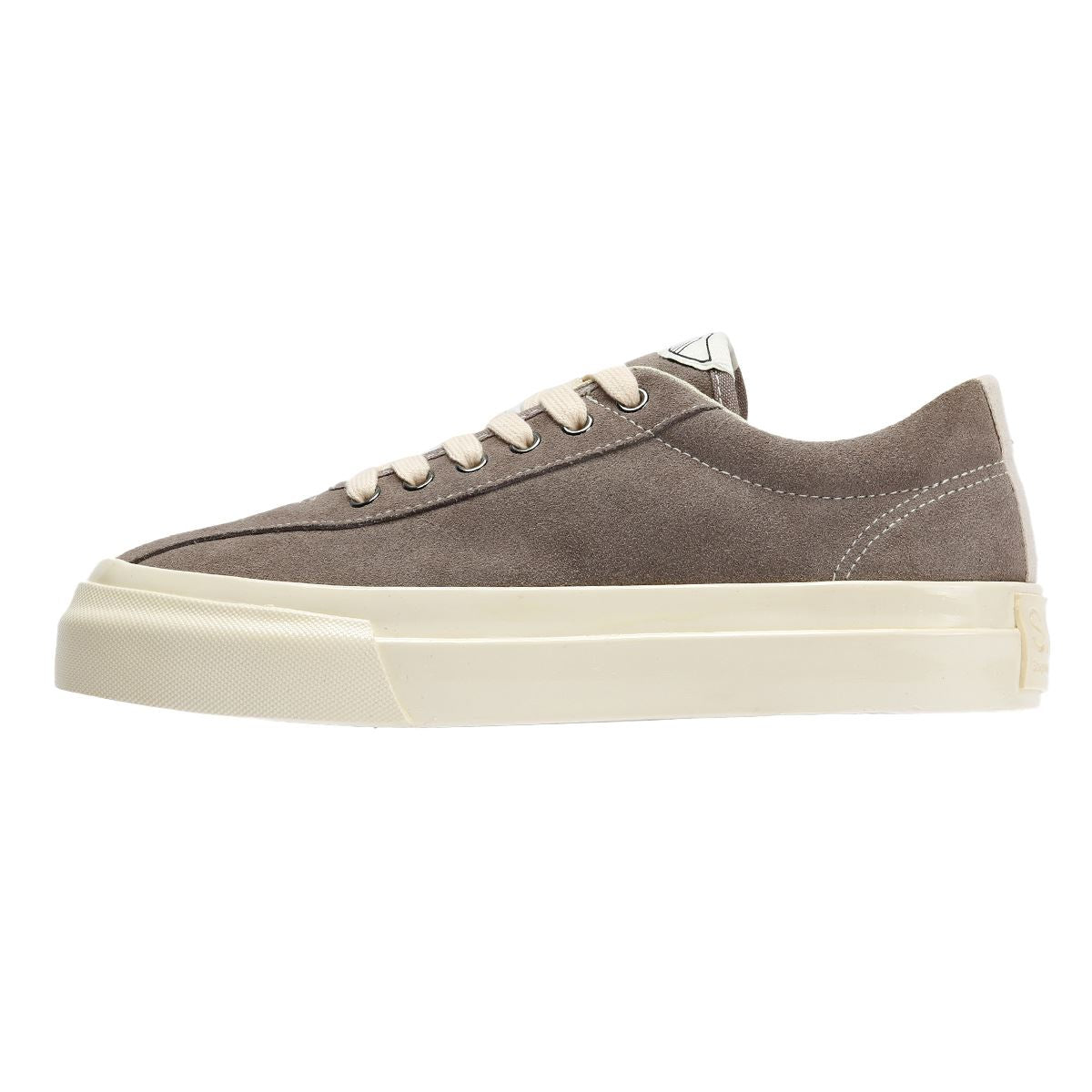 Stepney Workers Club Dellow L Baskets Grises Pour Femmes Suede