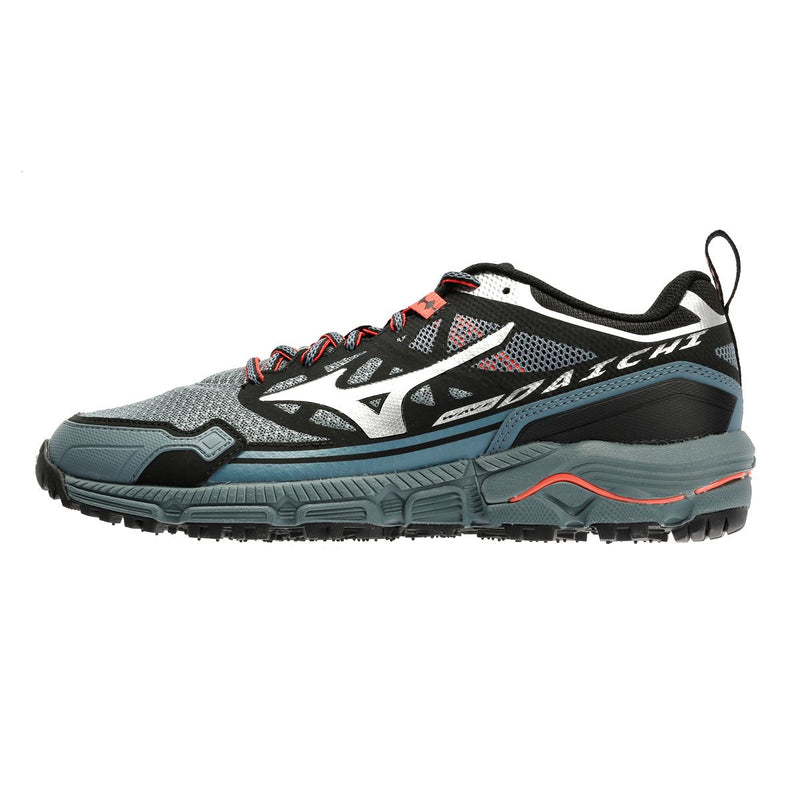 Mizuno Wave Daichi LS Baskets Grises