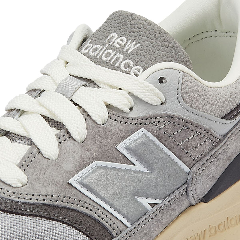 New Balance 997 Baskets De Couleur Gris Foncé