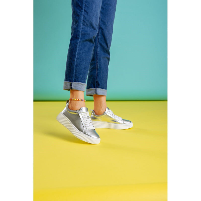 Hush Puppies Harlow Baskets En Cuir Pour Femmes Argentées