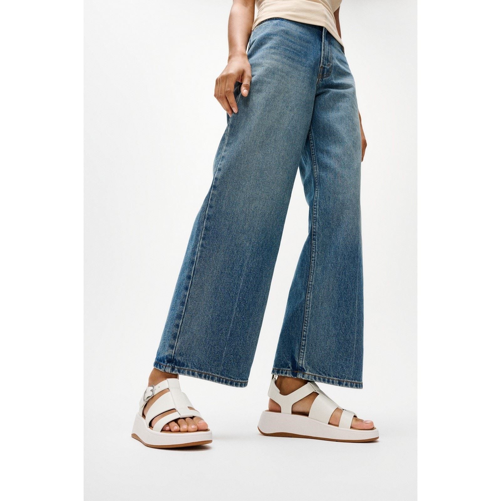 Fitflop F-Mode Fisherman Sandales En Cuir Pour Femmes, Ajustement Étroit, Urbanes, Blanches