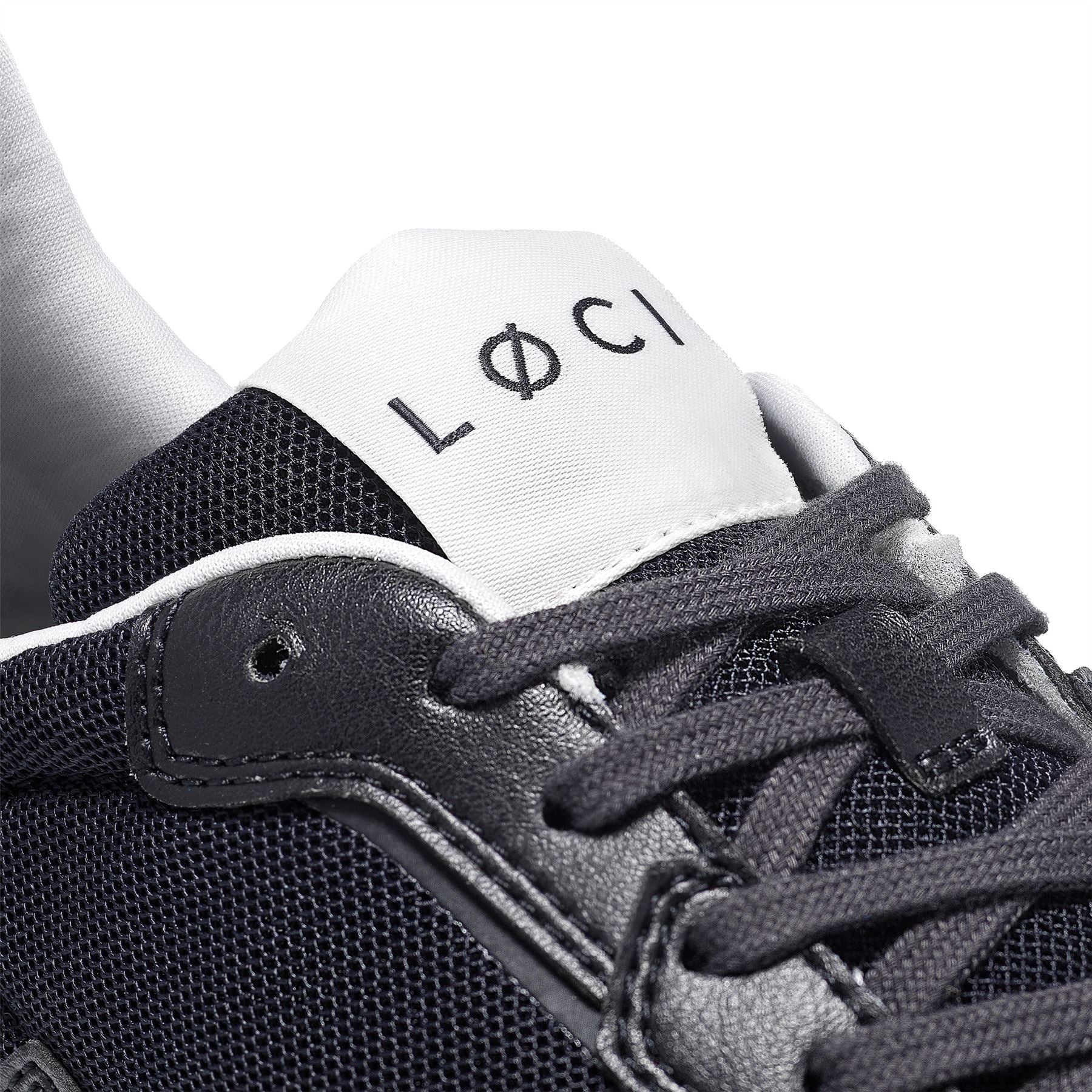 LØCI FLØ Baskets Noires En Plastique