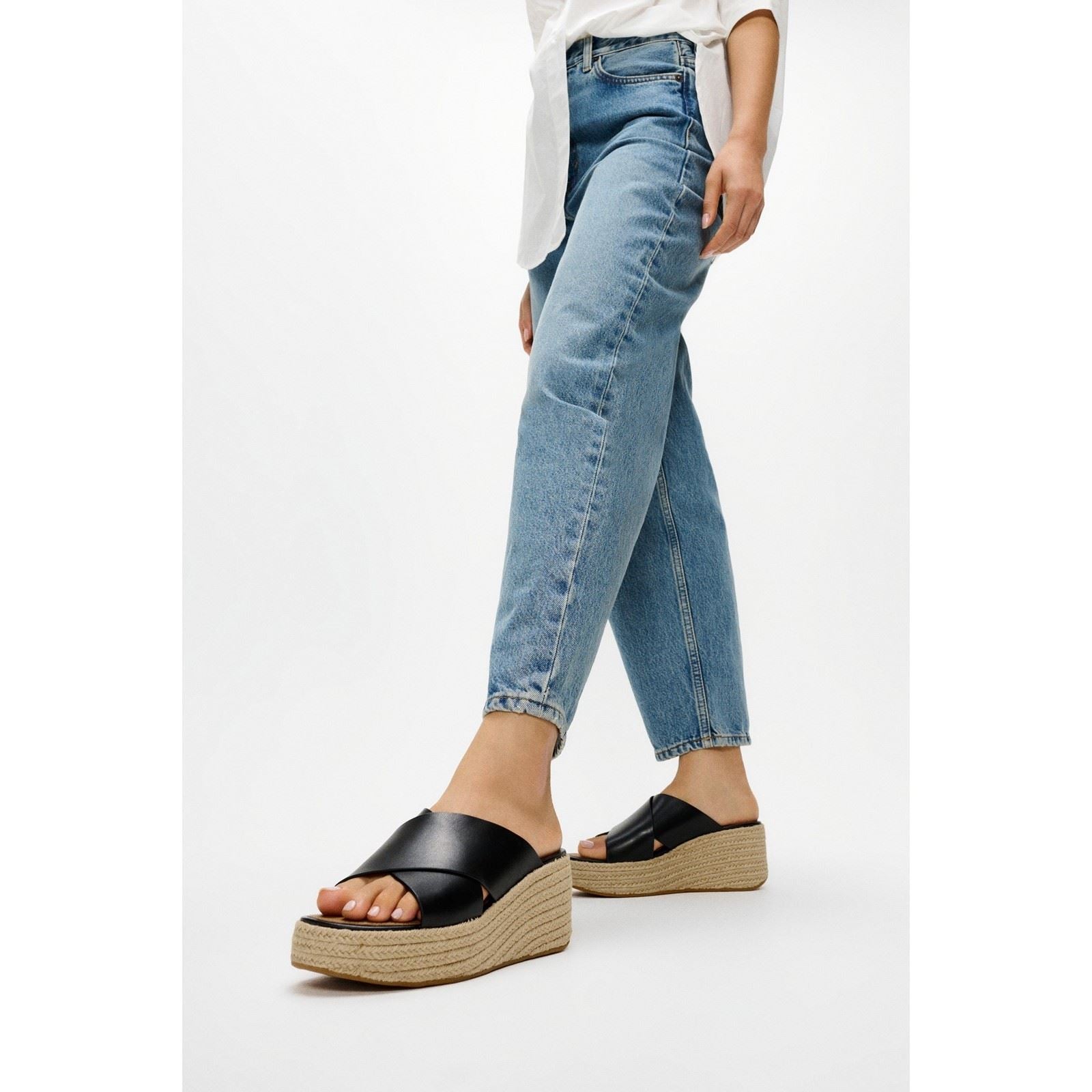 Fitflop Platfforms Sandales Noires En Cuir Pour Femmes