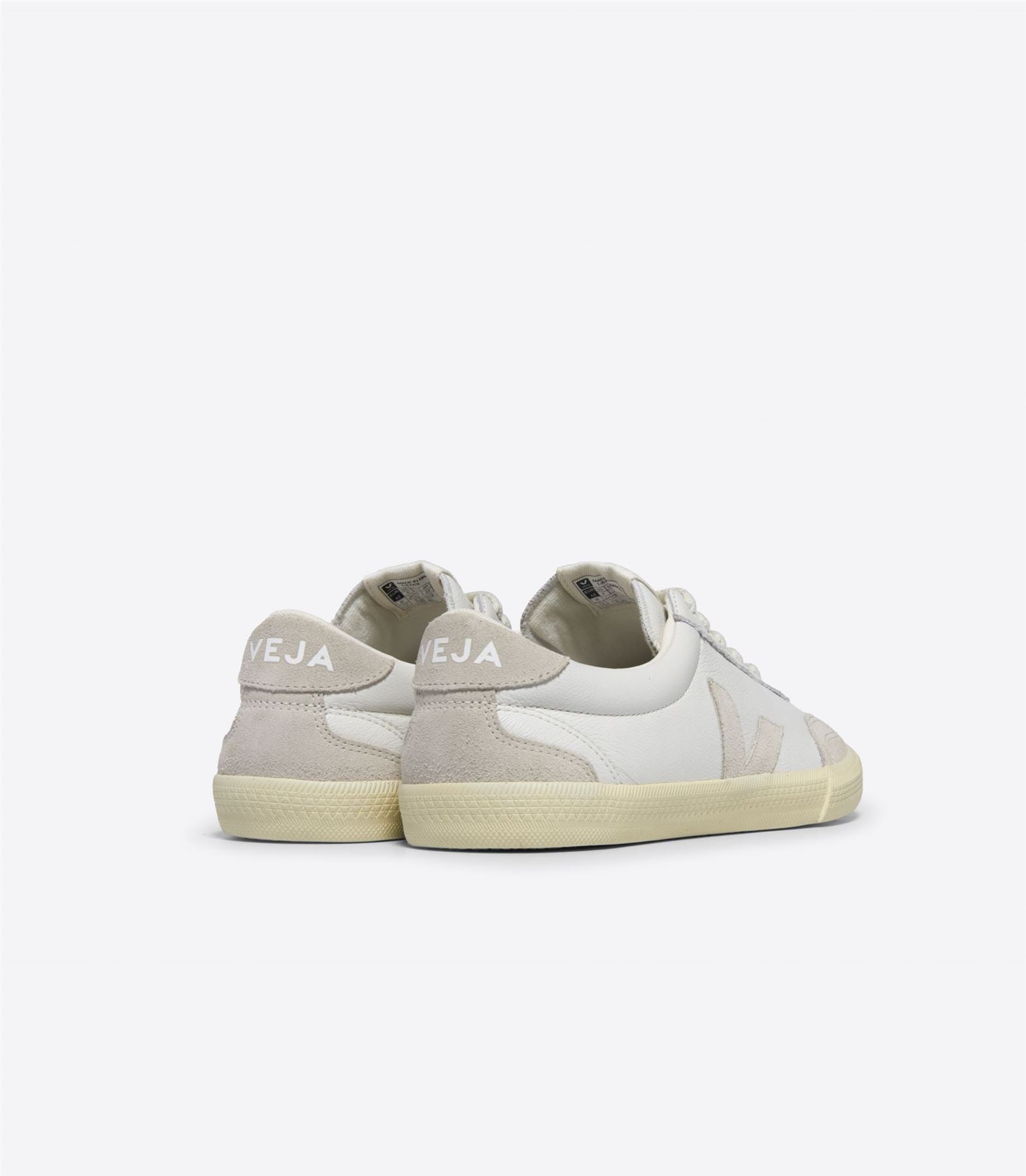 Veja Volley Baskets blanches en cuir pour hommes