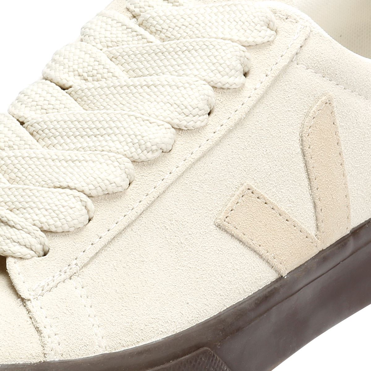 Veja Campo Bold Baskets Beiges Pour Femmes Suède