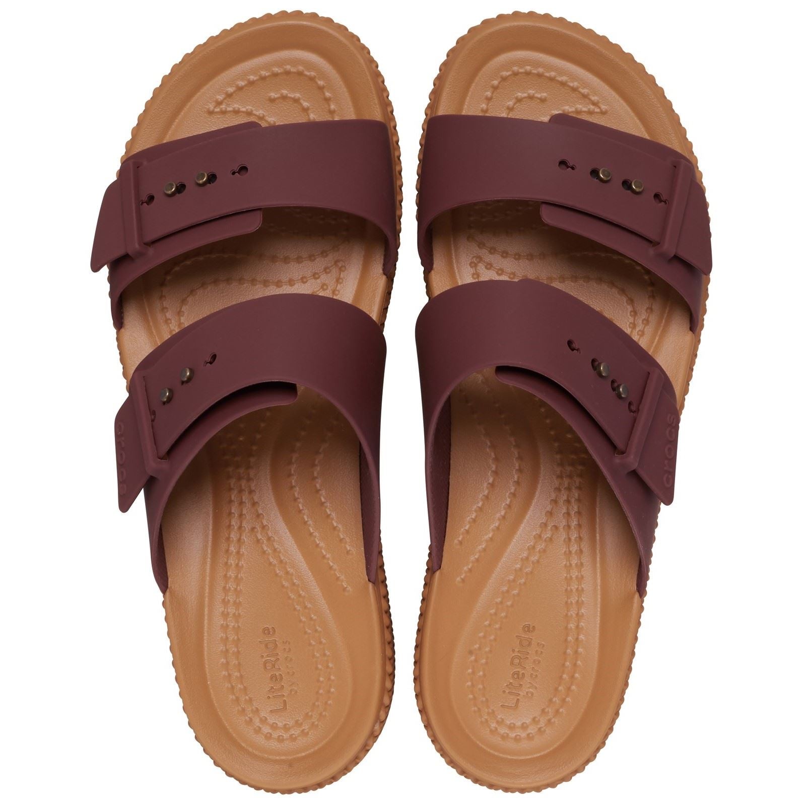 Crocs Brookly Buckle Low sandales en thermoplastique pour femmes en argile foncé