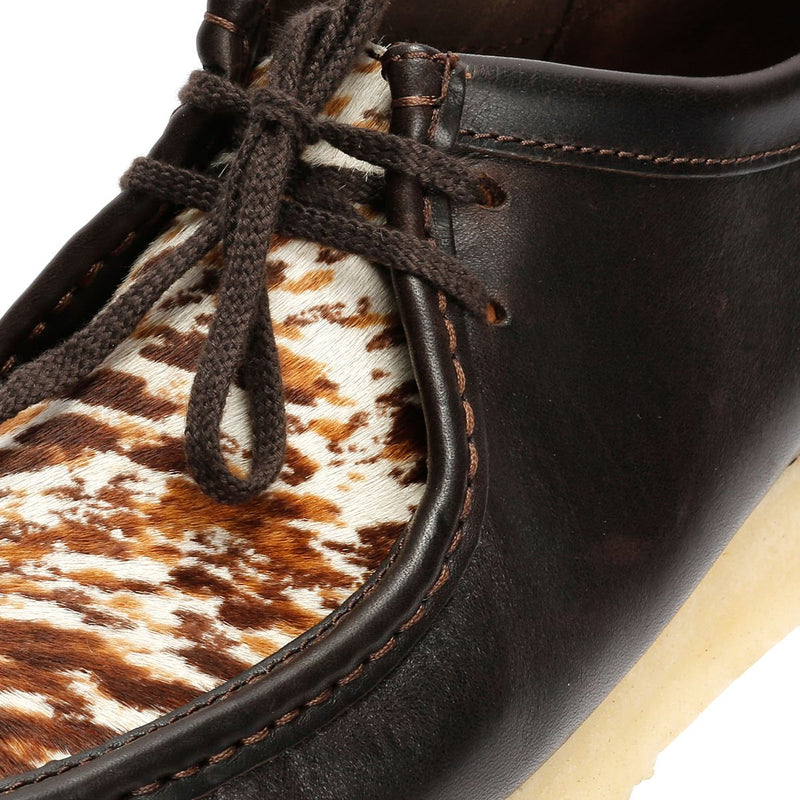 Clarks Originals Wallabee Cow Print Chaussures En Cuir Marron À Lacets Pour Homme