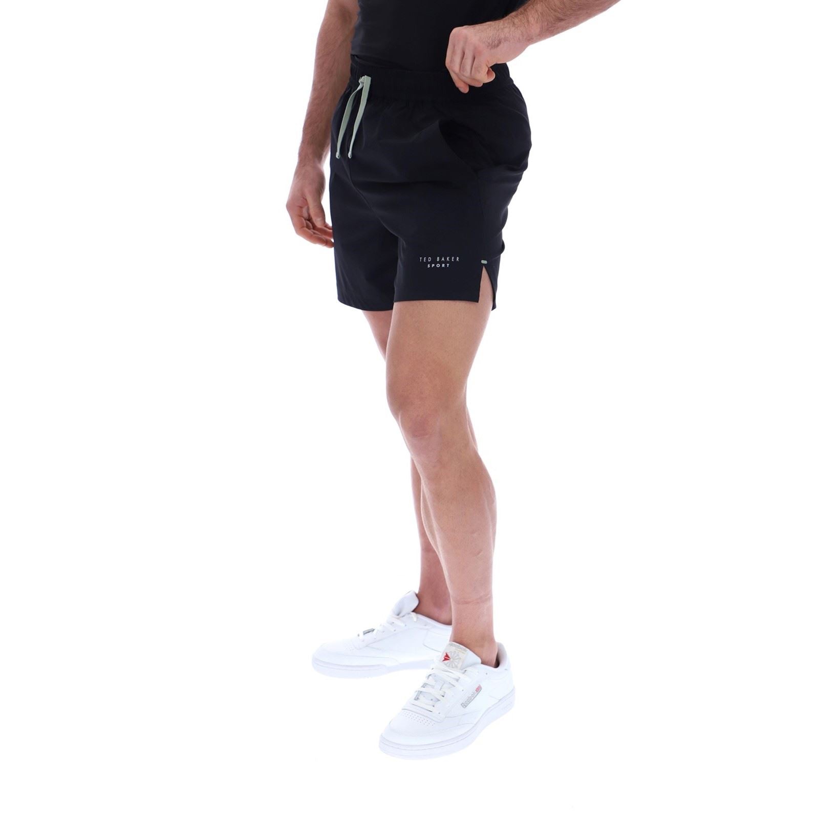 Ted Baker RICHARD TBMSS2614 Shorts De Sport Noirs Pour Hommes