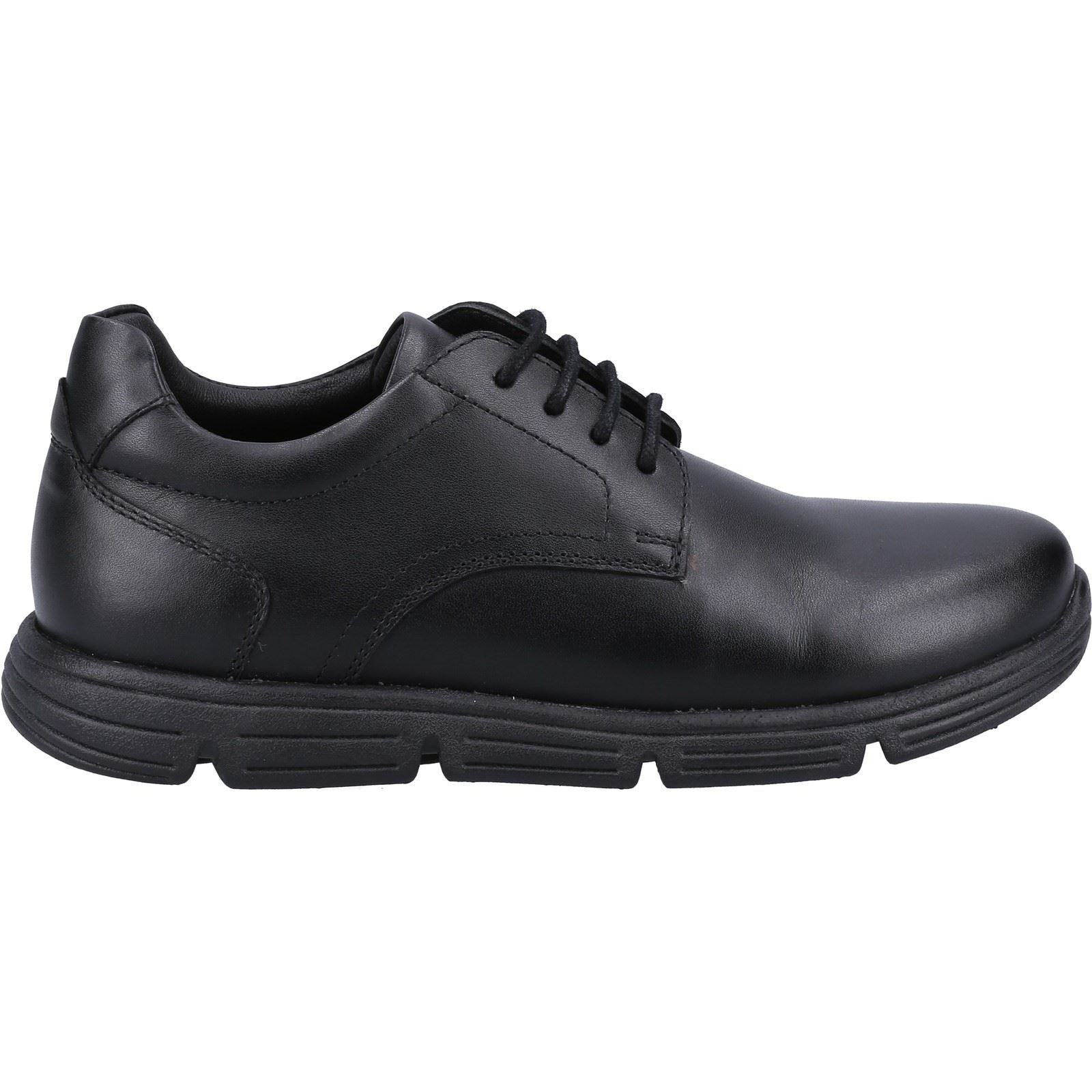 Hush Puppies Adrian JNR Chaussures Noires Pour Garçons En Cuir.