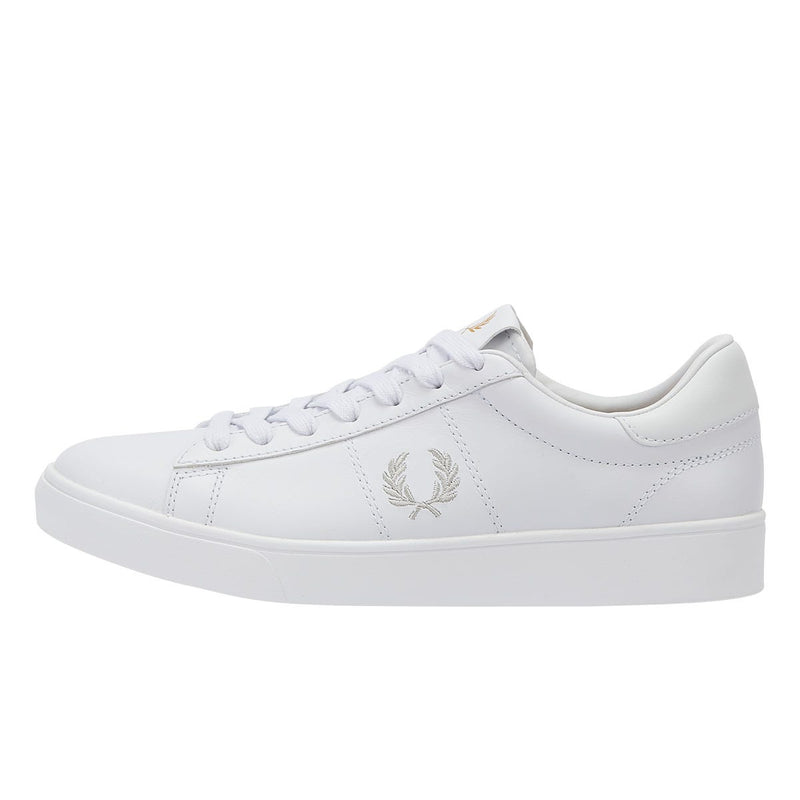 Fred Perry Spencer en cuir pour homme blanc/argent Baskets