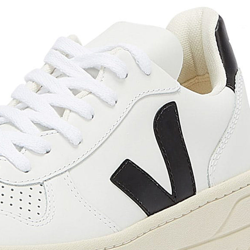 Veja V-10 Mens Extra White / Black Trainers