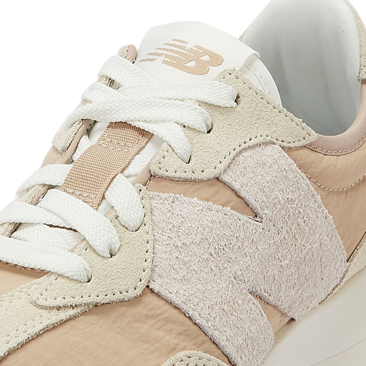 New Balance 327 Baskets Beige Pour Femmes En Angora