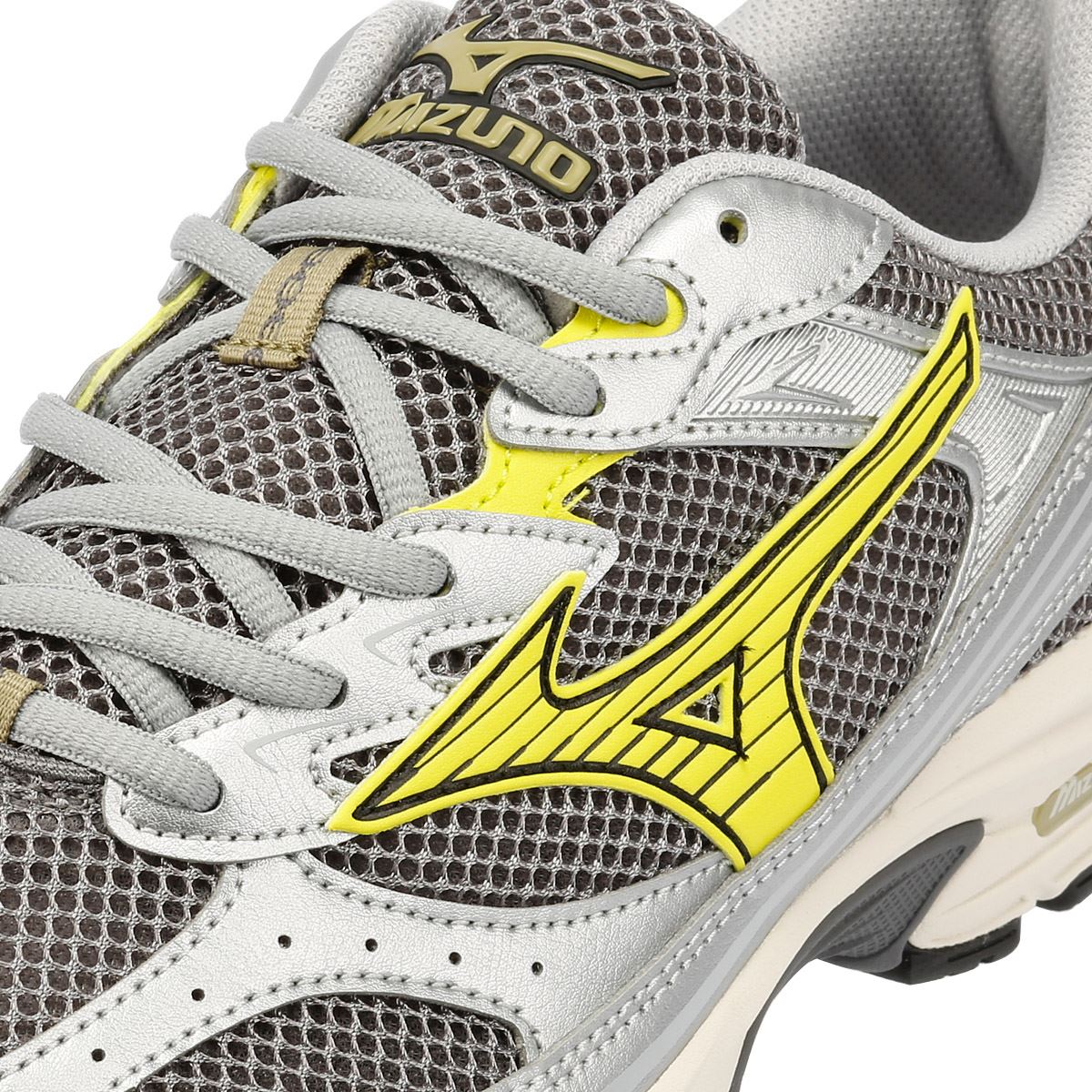 Mizuno MXR Sport Baskets Argentées