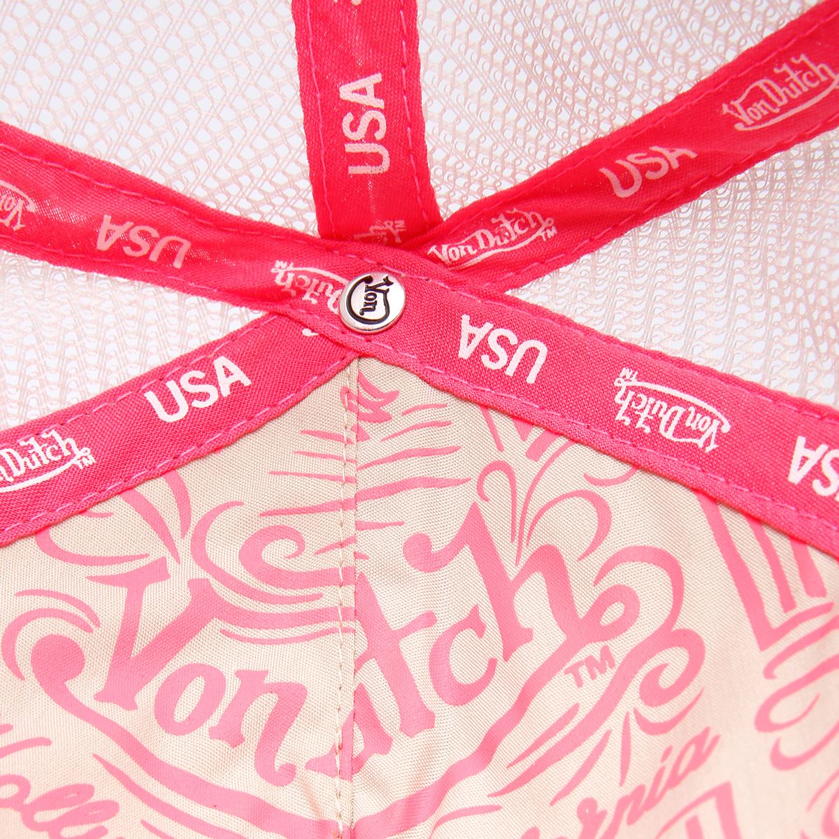 Von Dutch Staple Trucker Casquettes En Coton Rose