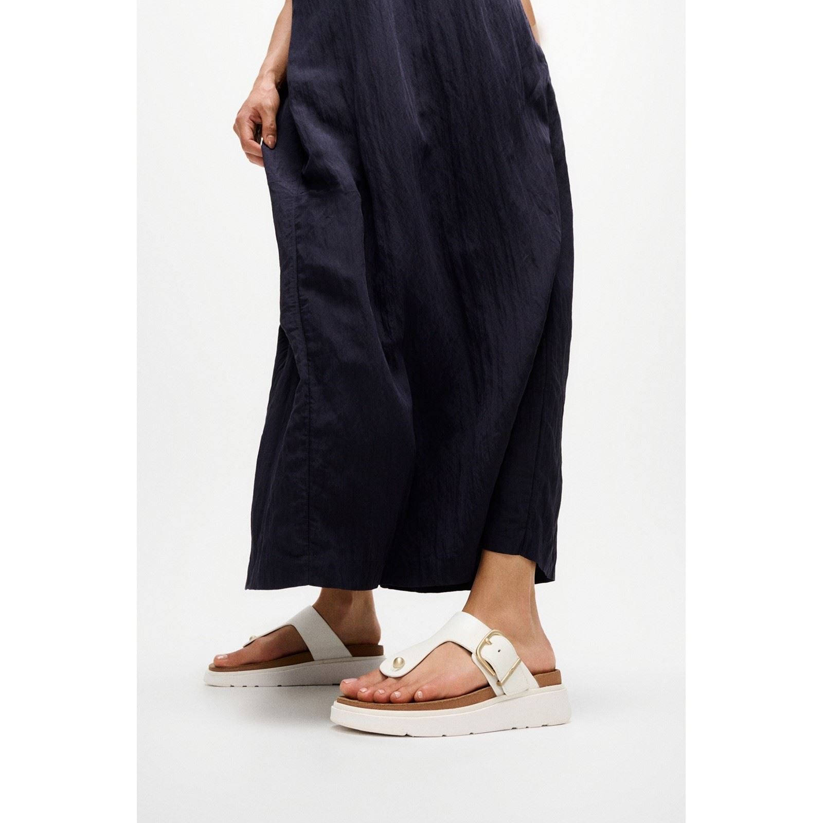 Fitflop Gen-FF Toe-Post Sandales Blanches Urbaines En Cuir Pour Femmes