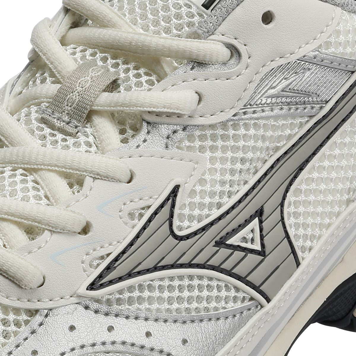 Mizuno MXR Sport Baskets Blanches
