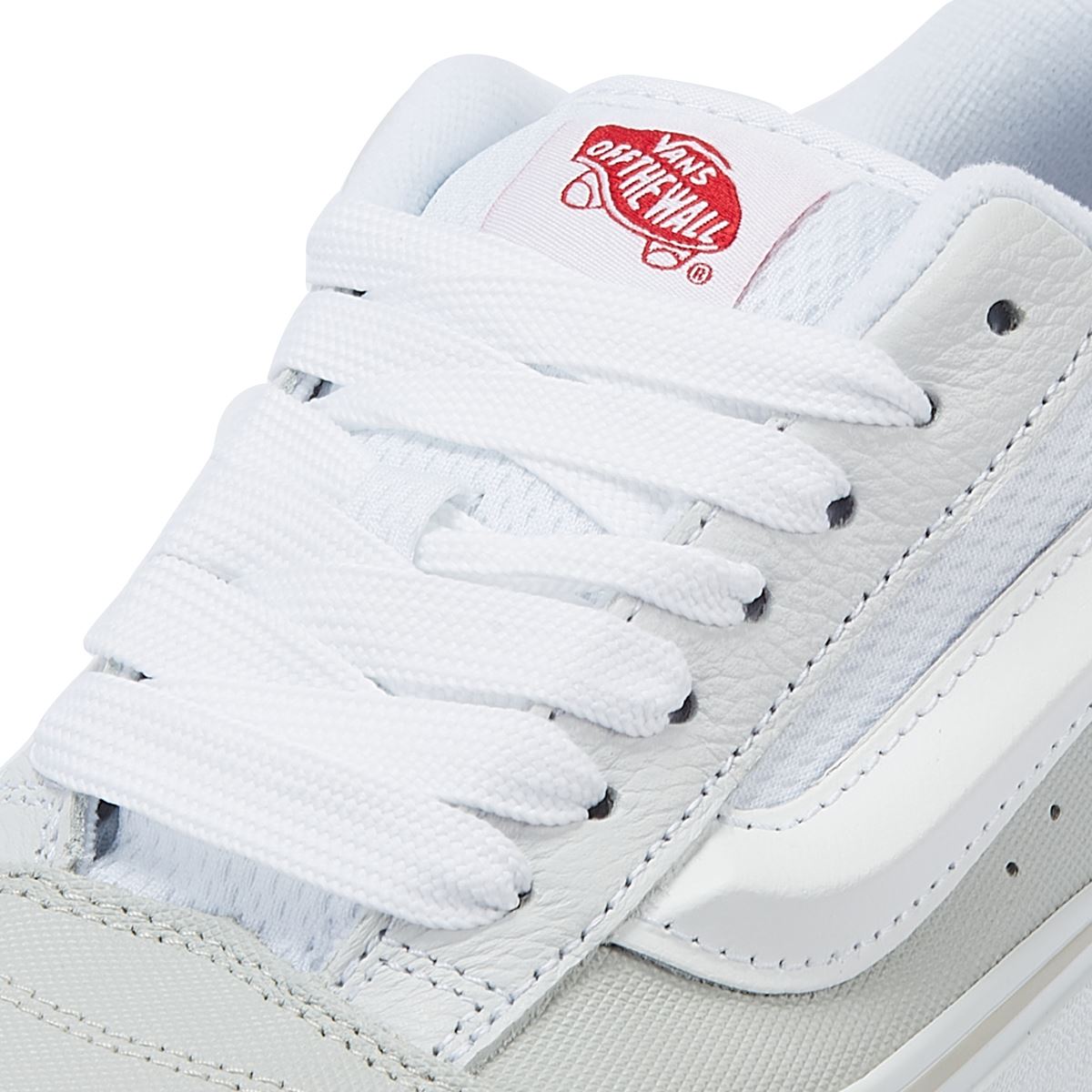 Vans Knu Skool Baskets De Skate Rétro En Cuir Blanc/Rouge