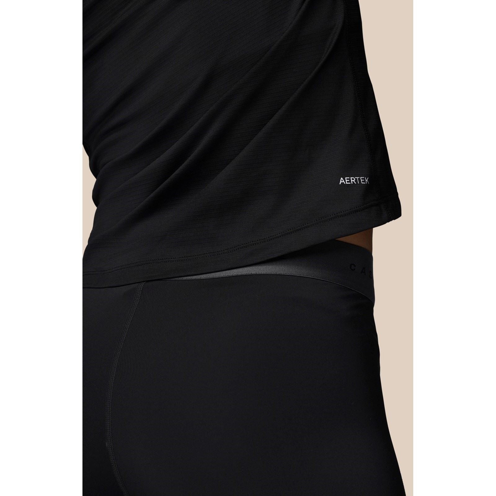 Castore 1/2 Zip Long Sleeve Top T-Shirts Actifs Pour Femmes En Polyester Noir