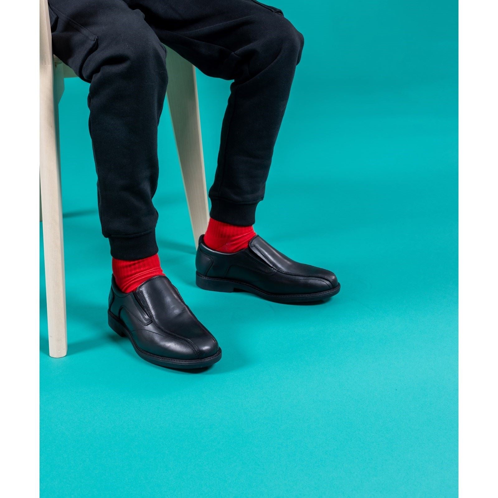 Hush Puppies Bespoke Senior Chaussures Noires Pour Garçons En Cuir
