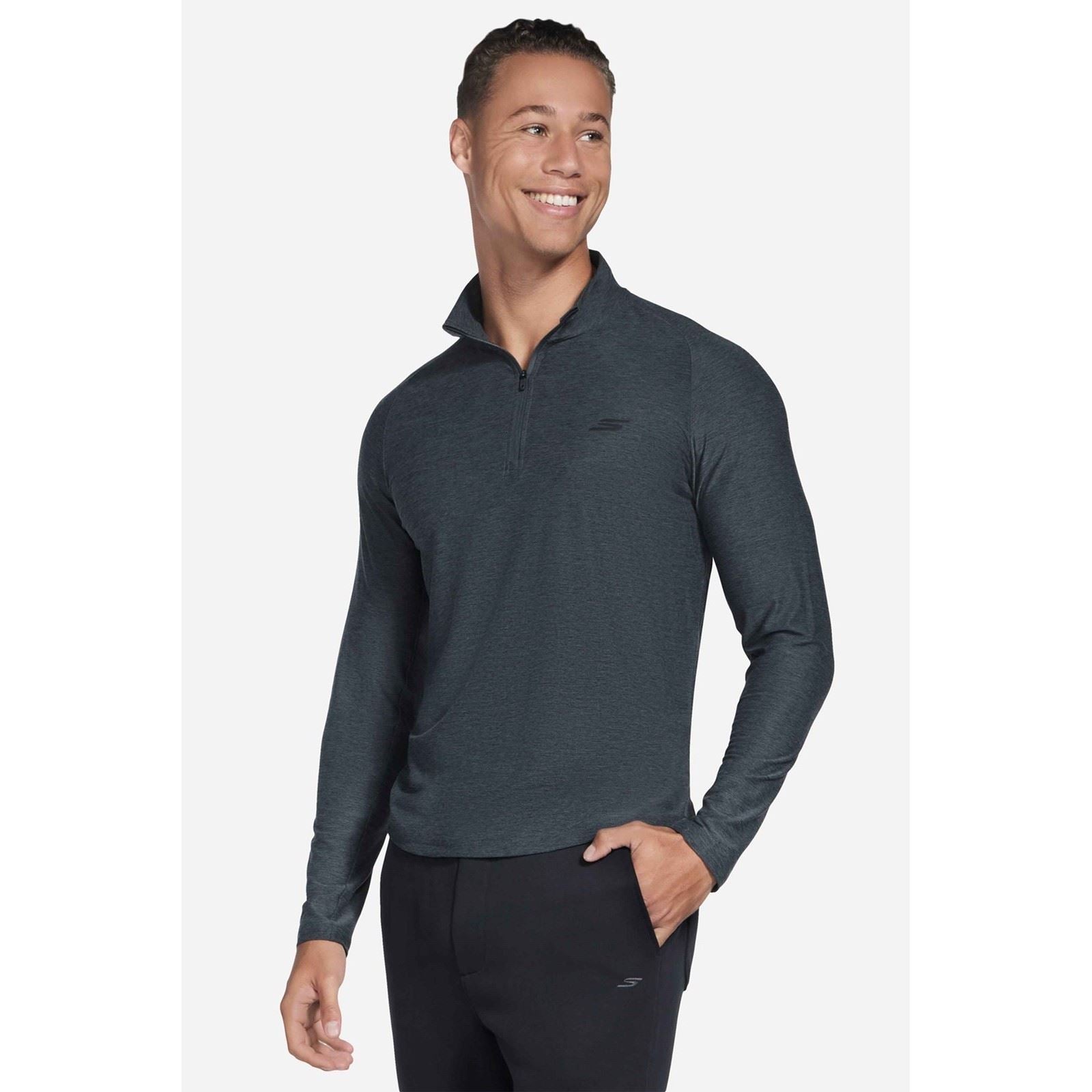 Skechers GO DRI All Day Performance 1/4 Zip T-Shirts De Sport Actifs Pour Hommes En Polyester Noir