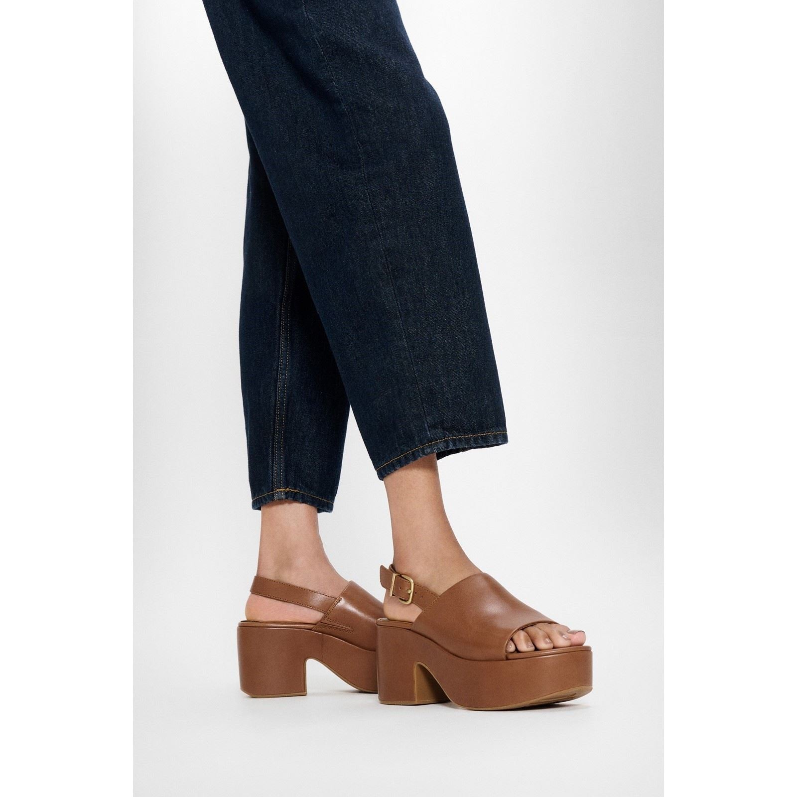 Fitflop Platfforms Heeled Backstrap Sandales En Cuir Pour Femmes Couleur Brun Foncé