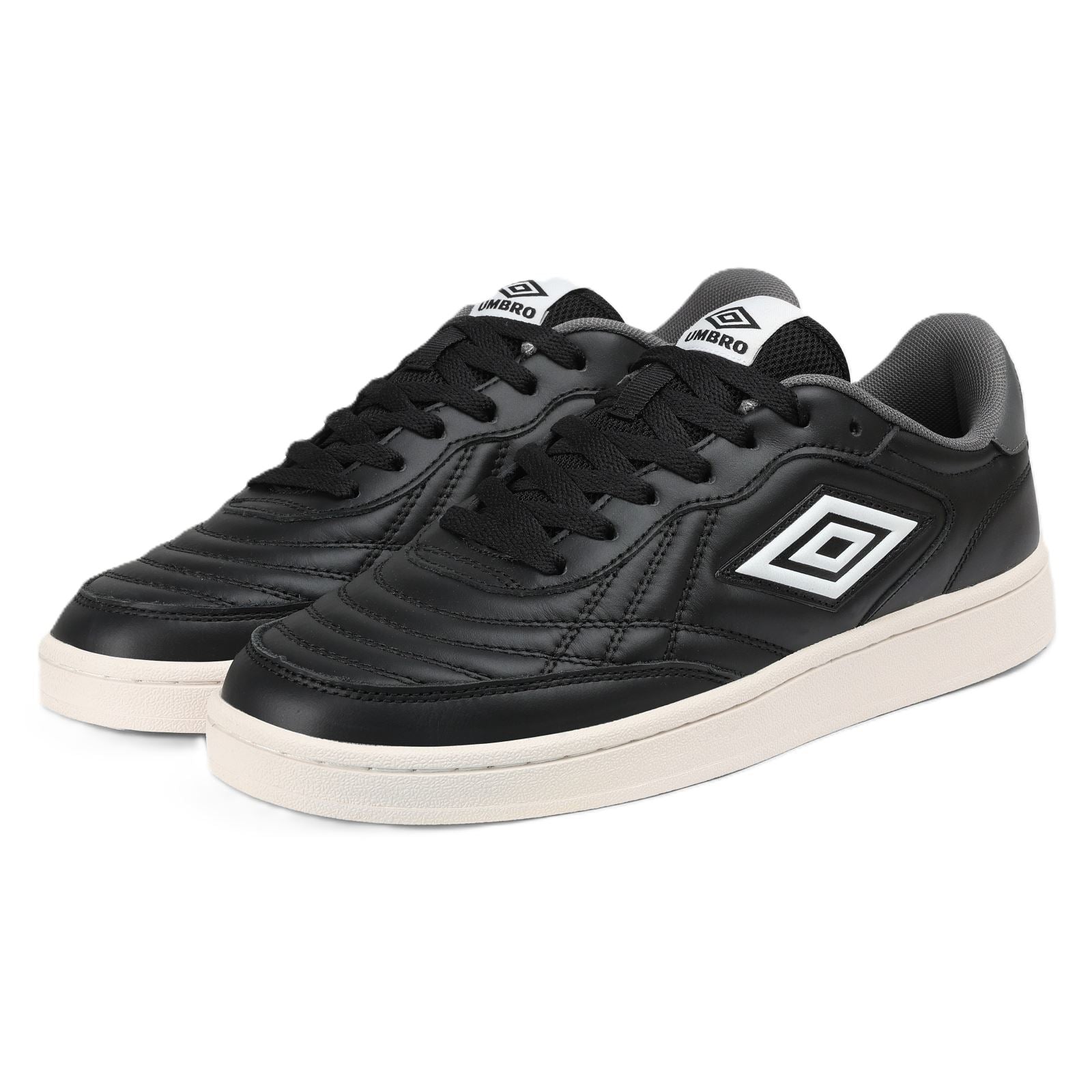 Umbro Clayton Baskets Noires En Cuir