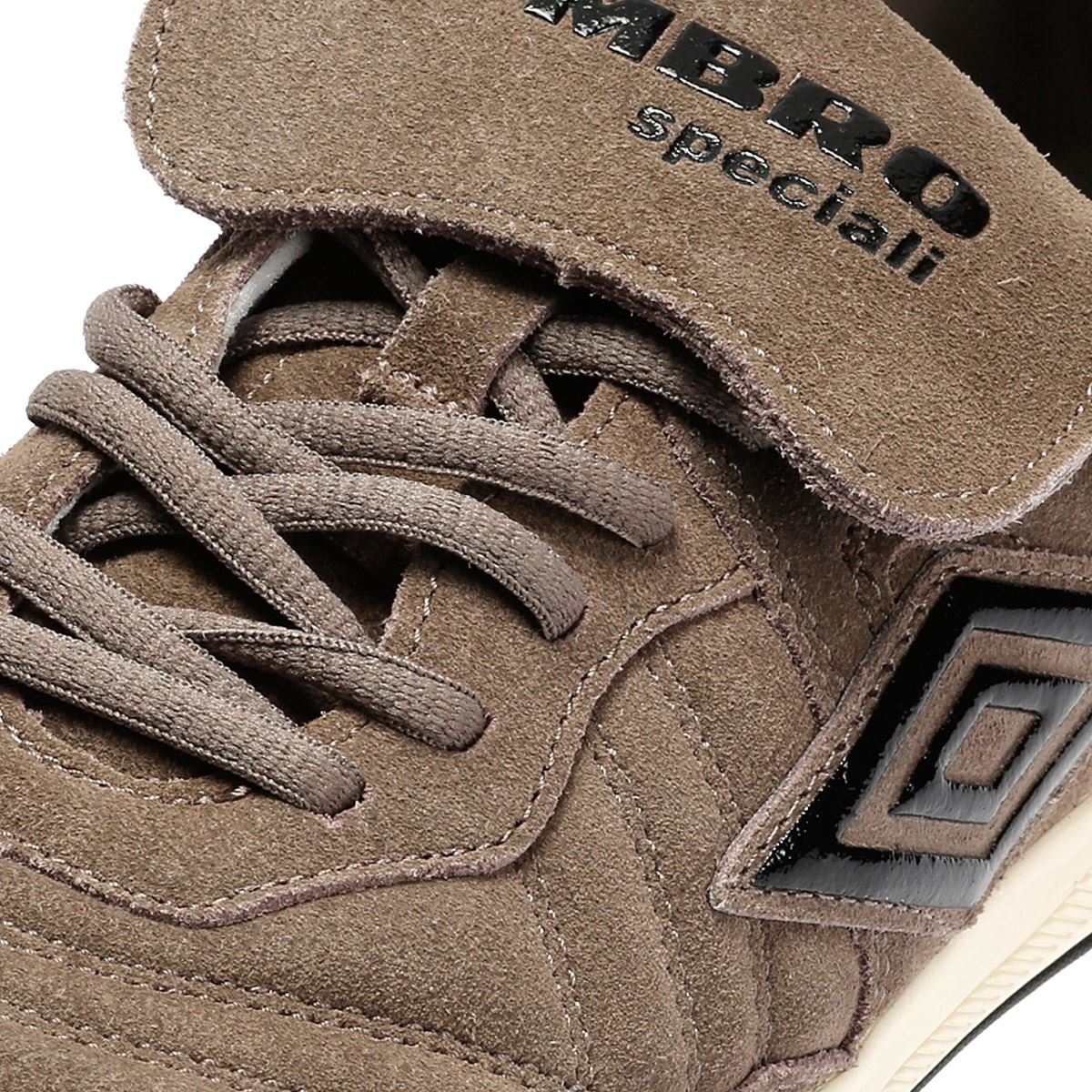 Umbro Speciali TR Baskets Grises Suède
