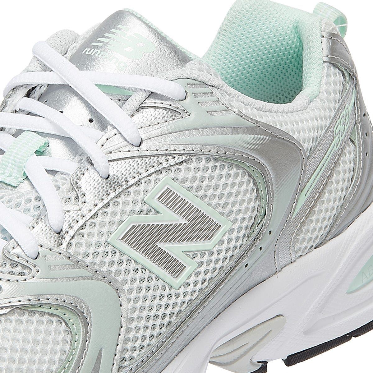 New Balance 530 Baskets Blanches/Argentées