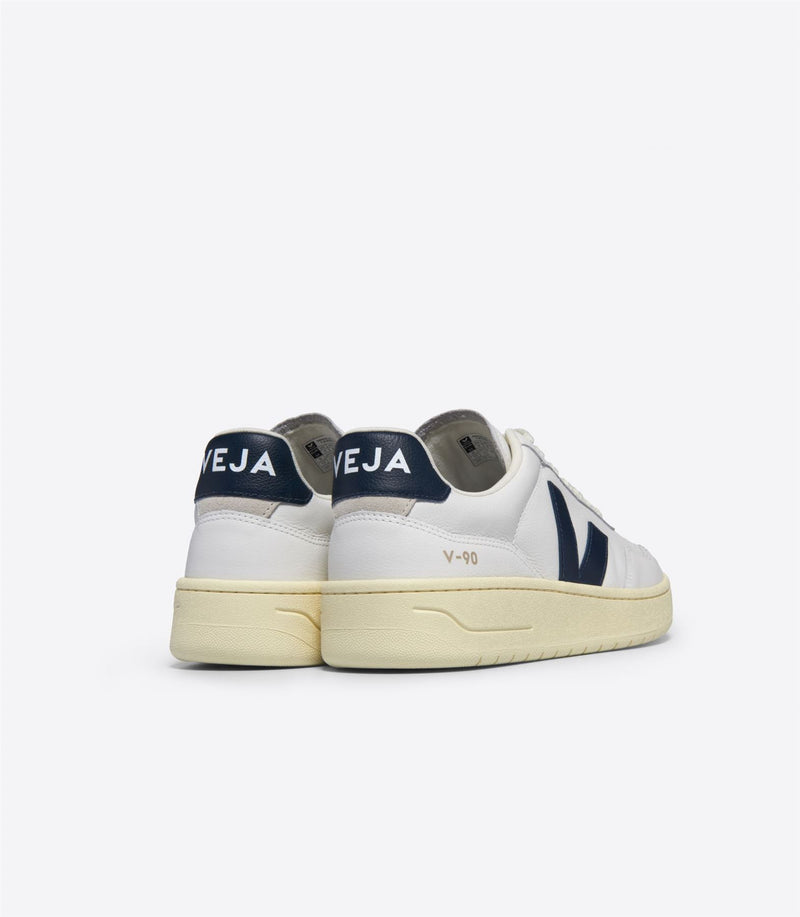 Veja V-90 Baskets blanches en cuir pour femmes