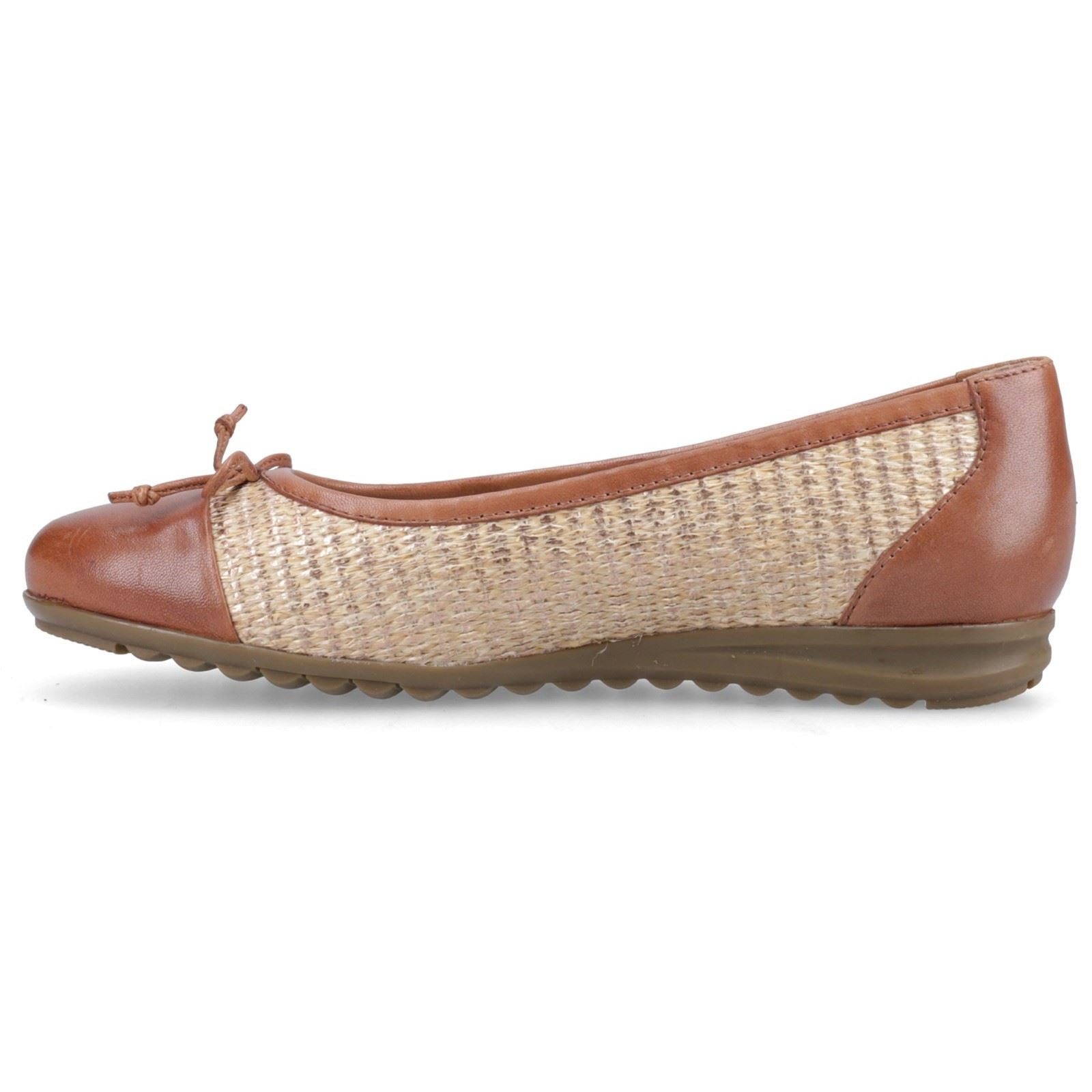 Hush Puppies Laurie Toe Cap Ballerines En Cuir Pour Femmes Couleur Beige