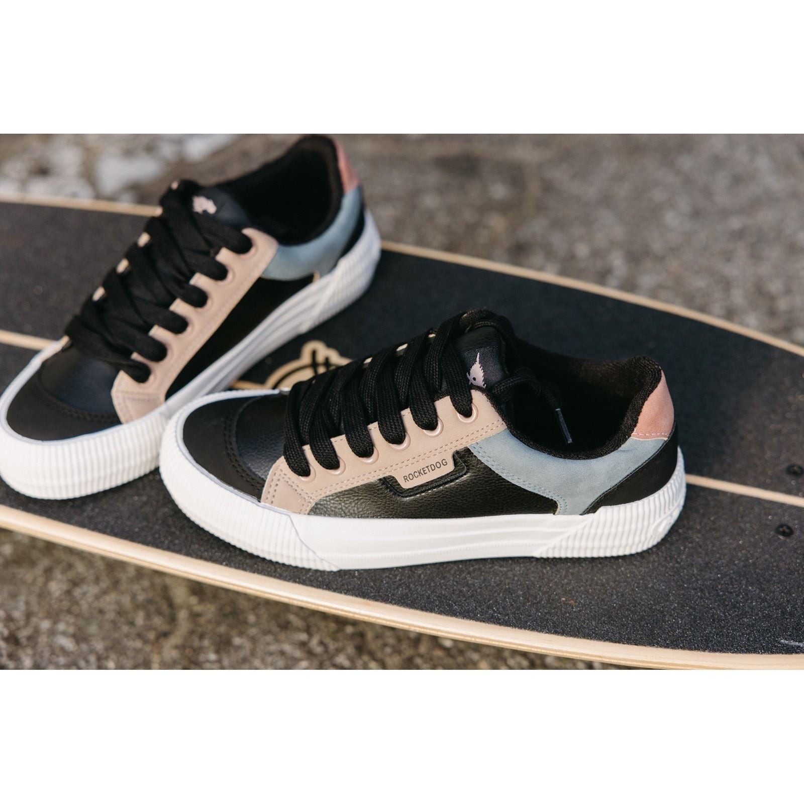 Rocket Dog Cheery Blocked Sporty Baskets Combinées Noires Pour Femmes