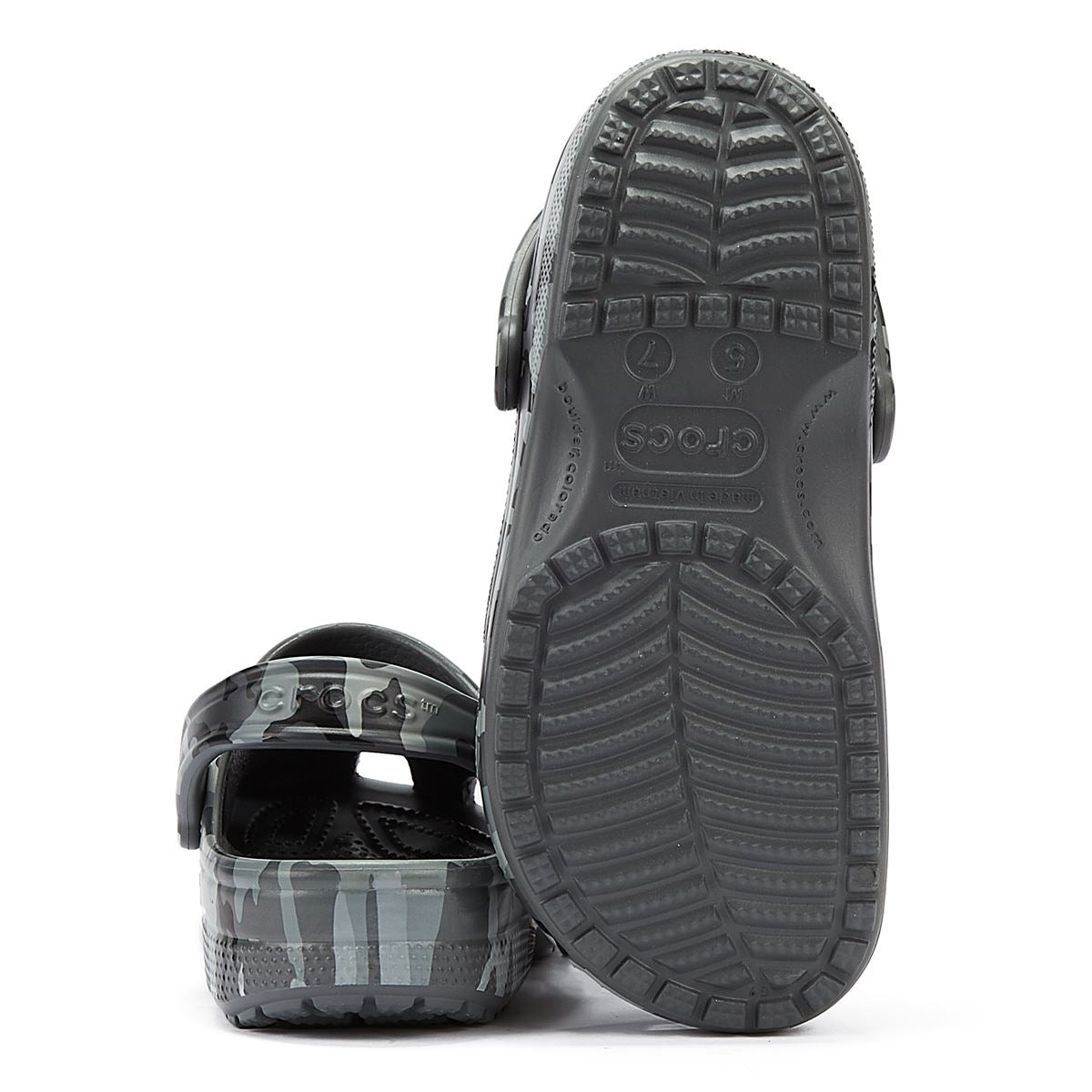 Sandale Crocs Classic imprimé camouflage gris
