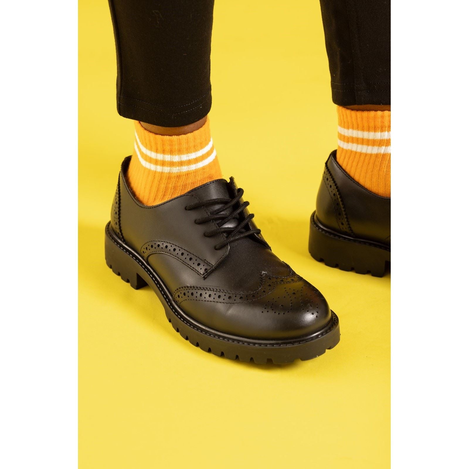 Hush Puppies Athena Senior Chaussures Noires Pour Filles En Cuir