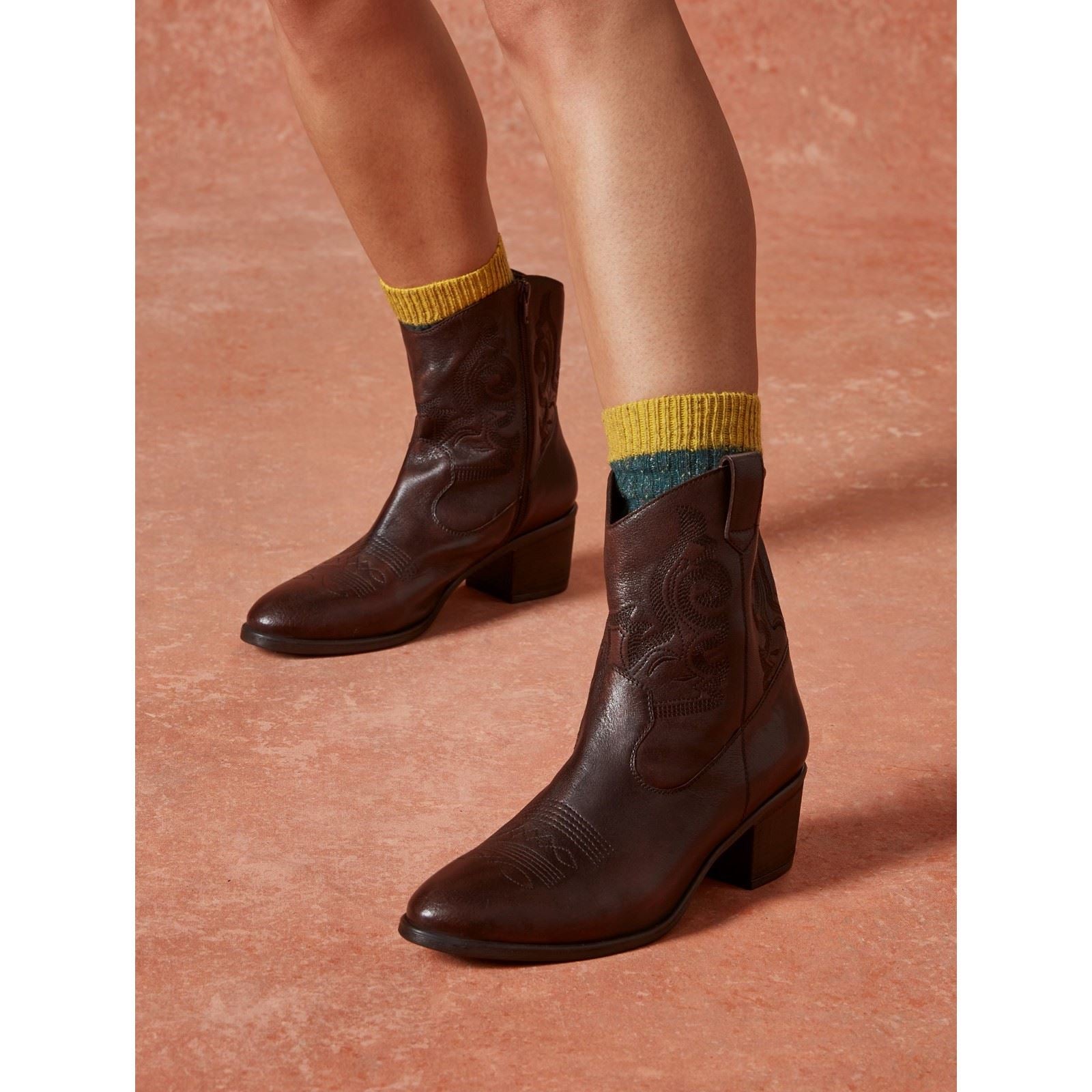 Hush Puppies Wynn Bottes À Talons En Cuir Pour Femmes Couleur Chocolat