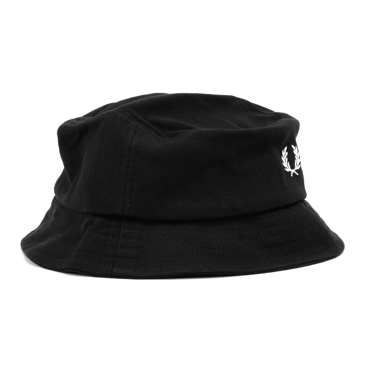 Fred Perry Pique Chapeaux De Seau En Coton Noir